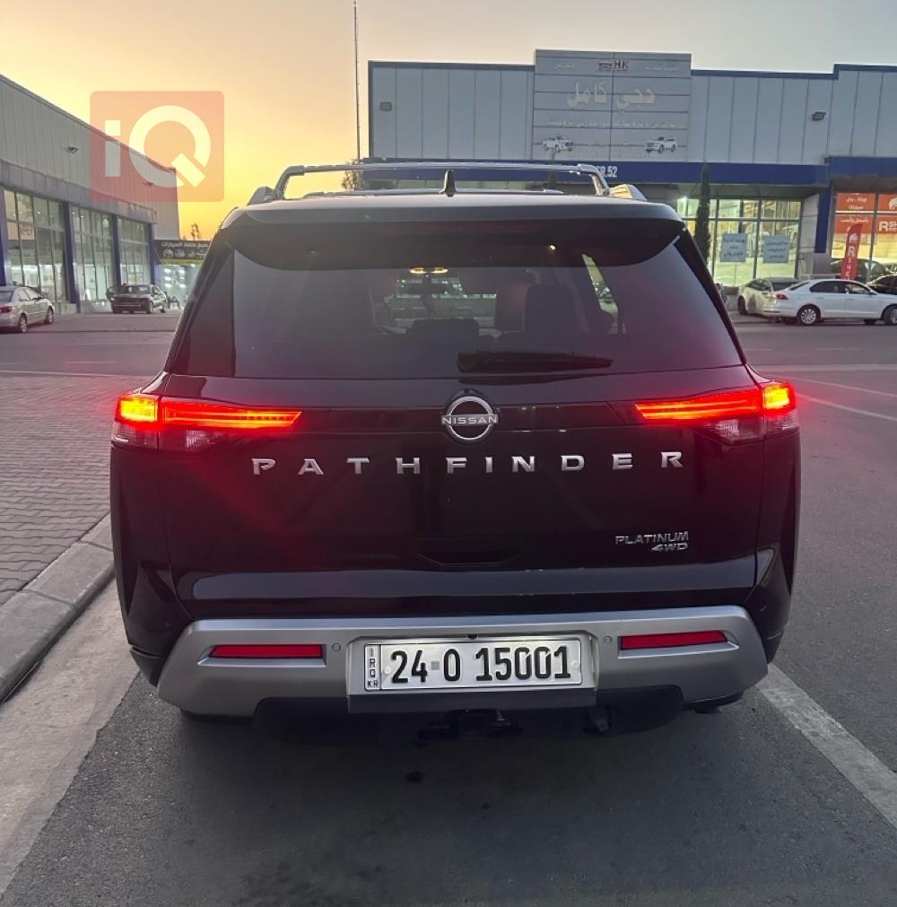 نیسان پاسفایندەر